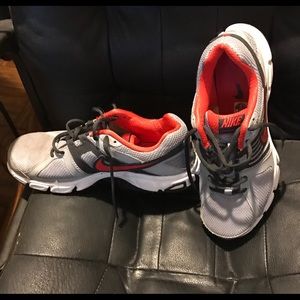 Nike athletic, running sneaker shoes. Like New!